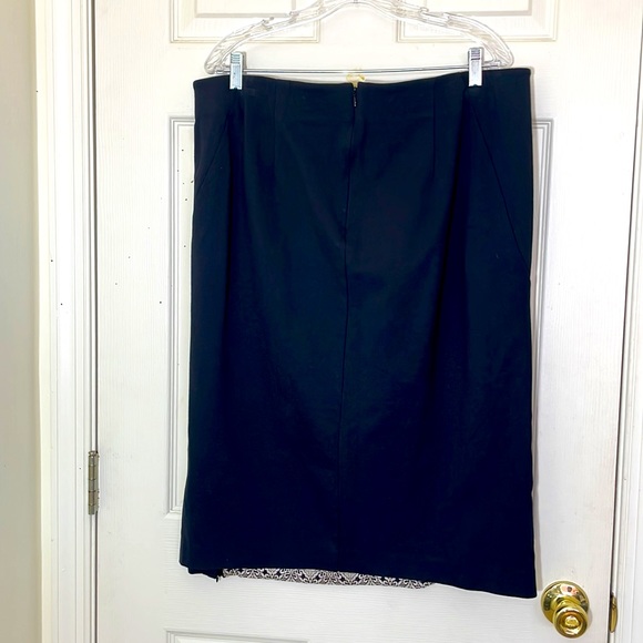 Lane Bryant 2 Piece Top and Skirt Set Size 16/20 - Picture 9 of 10